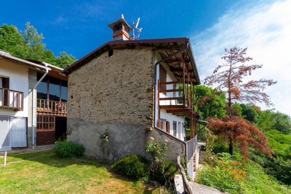 casa indipendente in vendita a Bagnolo Piemonte