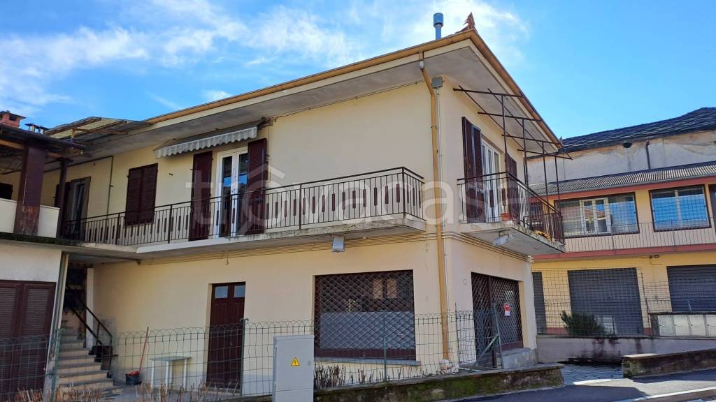 appartamento in vendita a Bagnolo Piemonte