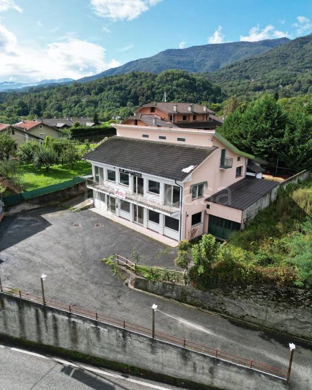 casa indipendente in vendita a Bagnolo Piemonte