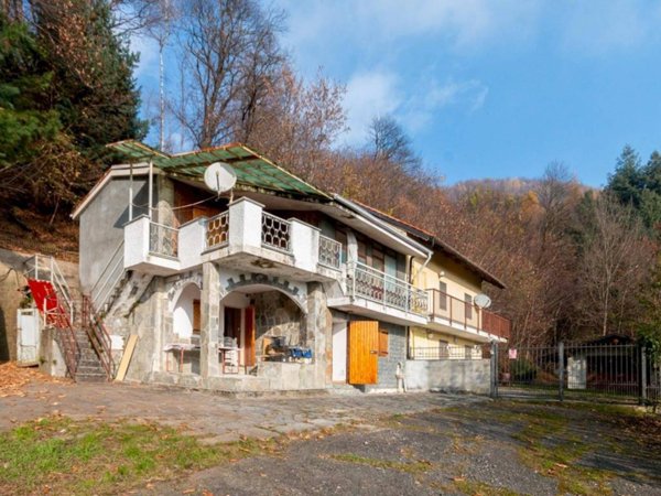 appartamento in vendita a Bagnolo Piemonte in zona Montoso