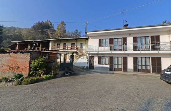 casa indipendente in vendita a Bagnolo Piemonte