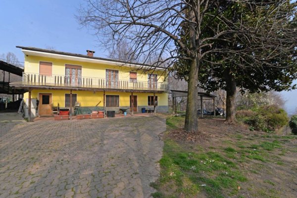 casa indipendente in vendita a Bagnolo Piemonte