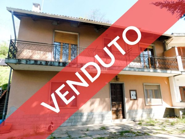 casa indipendente in vendita a Bagnolo Piemonte