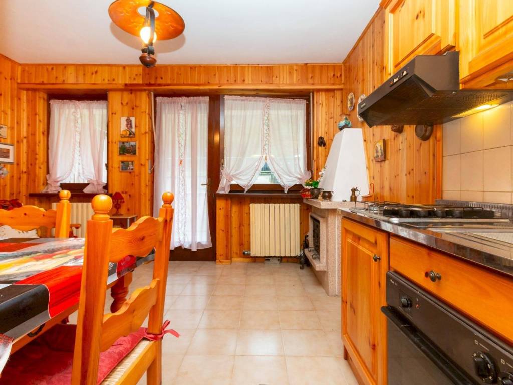 appartamento in vendita a Bagnolo Piemonte in zona Montoso
