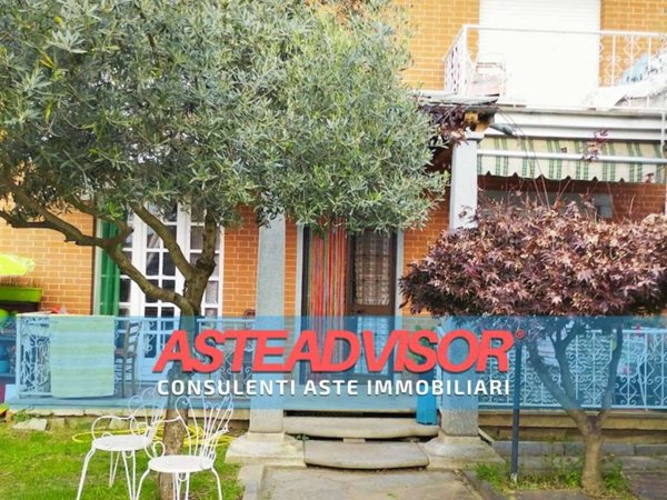 casa indipendente in vendita a Bagnolo Piemonte