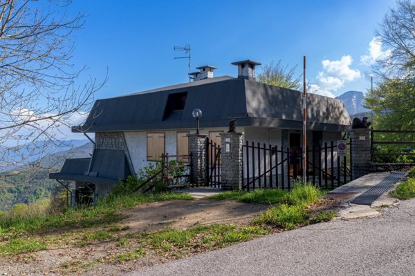 appartamento in vendita a Bagnolo Piemonte in zona Montoso