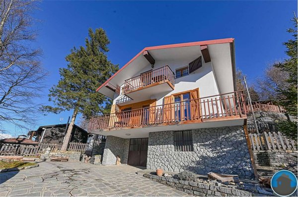 casa indipendente in vendita a Bagnolo Piemonte in zona Montoso