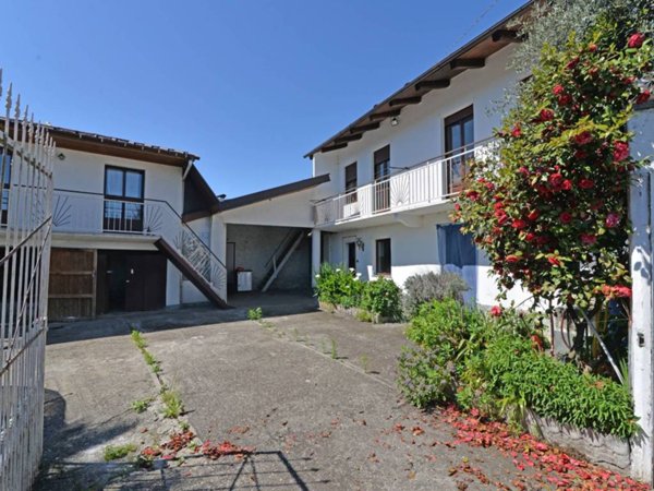 casa indipendente in vendita a Bagnolo Piemonte in zona Villaretto