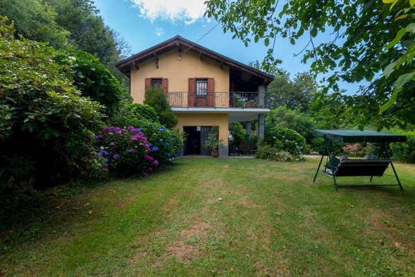casa indipendente in vendita a Bagnolo Piemonte