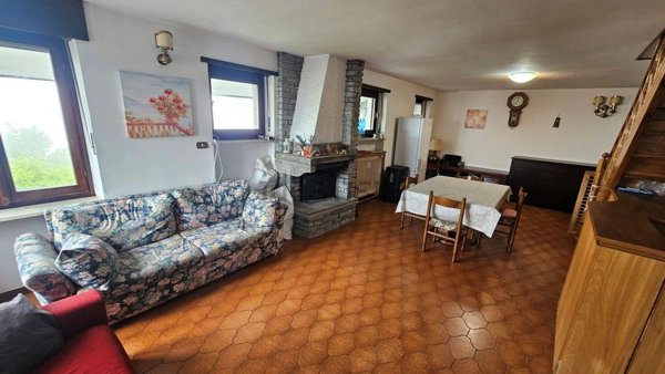 appartamento in vendita a Bagnolo Piemonte in zona Montoso