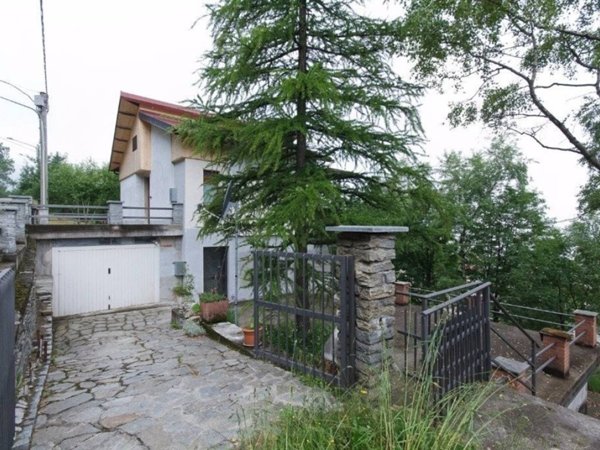 casa indipendente in vendita a Bagnolo Piemonte in zona Montoso