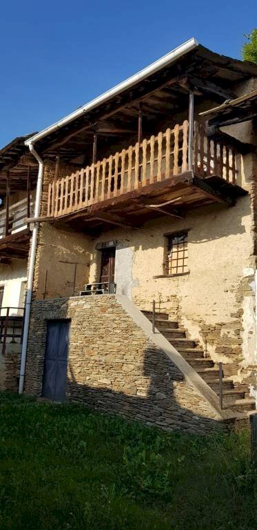 casale in vendita a Bagnolo Piemonte