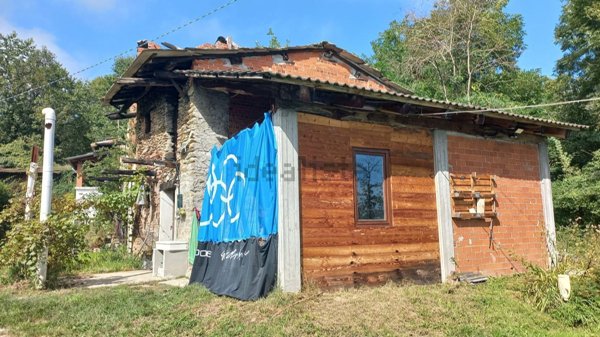 casale in vendita a Bagnolo Piemonte