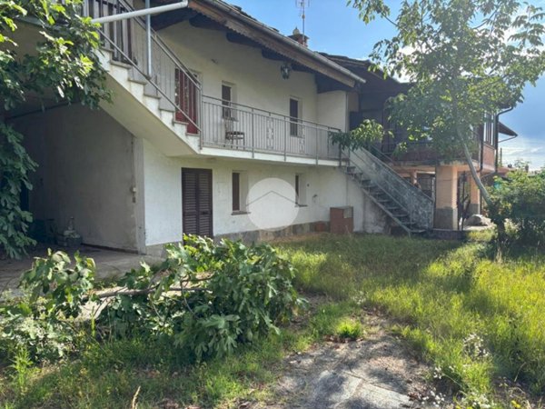 casa semindipendente in vendita a Bagnolo Piemonte