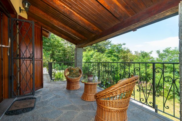 casa indipendente in vendita a Bagnolo Piemonte