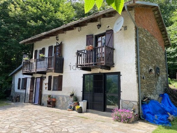 casa indipendente in vendita a Bagnolo Piemonte in zona Montoso