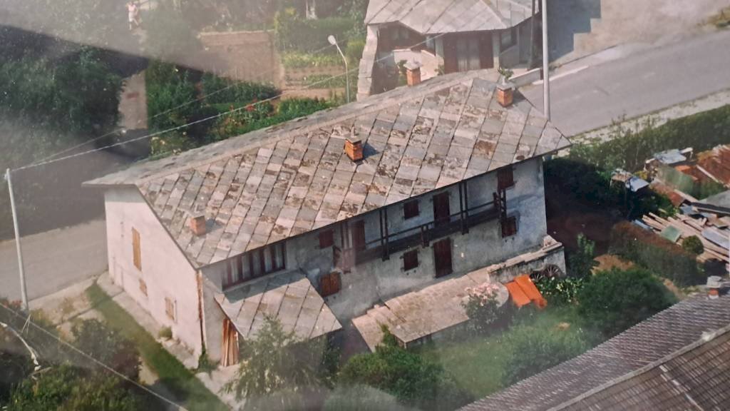 casa indipendente in vendita a Bagnolo Piemonte