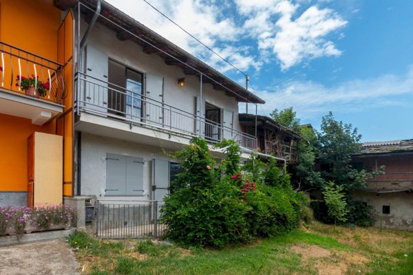 casa indipendente in vendita a Bagnolo Piemonte