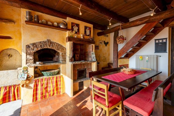 casale in vendita a Bagnolo Piemonte