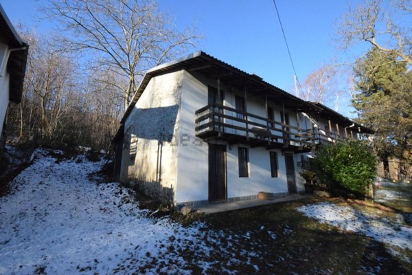 casa indipendente in vendita a Bagnolo Piemonte