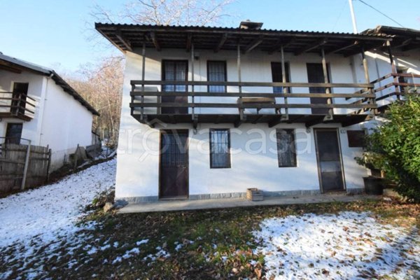 casa indipendente in vendita a Bagnolo Piemonte