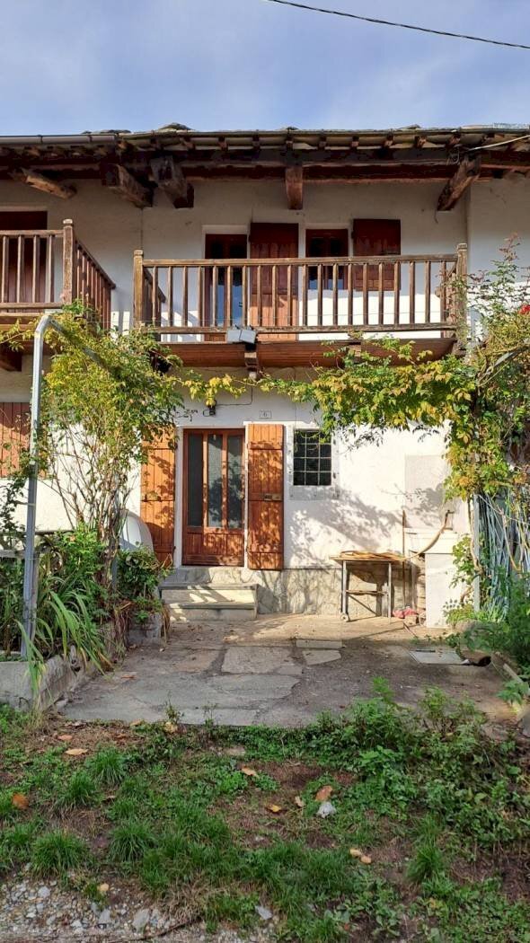 casale in vendita a Bagnolo Piemonte