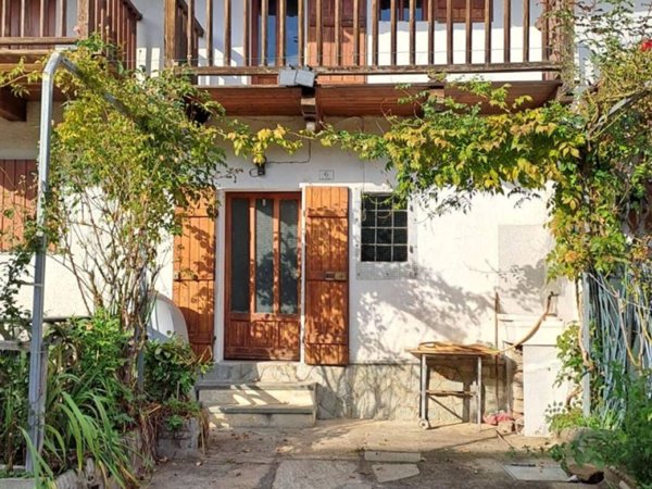 casa indipendente in vendita a Bagnolo Piemonte