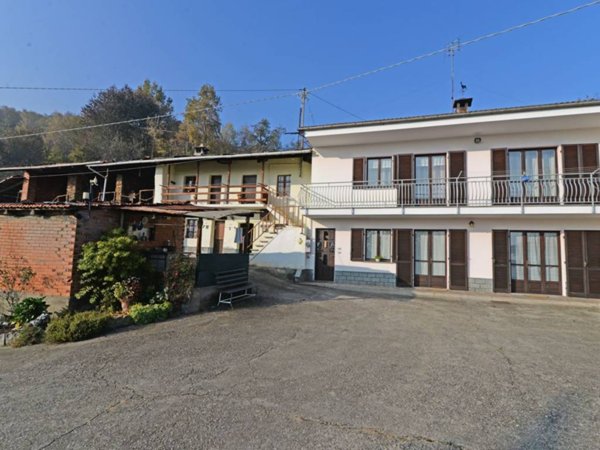 casa indipendente in vendita a Bagnolo Piemonte