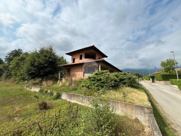 casa indipendente in vendita a Bagnolo Piemonte