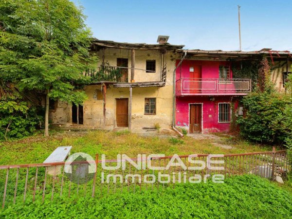 casa indipendente in vendita a Bagnolo Piemonte