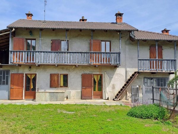 casa indipendente in vendita a Bagnolo Piemonte