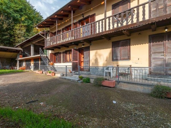 casa indipendente in vendita a Bagnolo Piemonte in zona Montoso