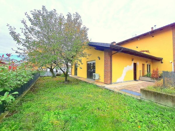 casa indipendente in vendita a Bagnolo Piemonte