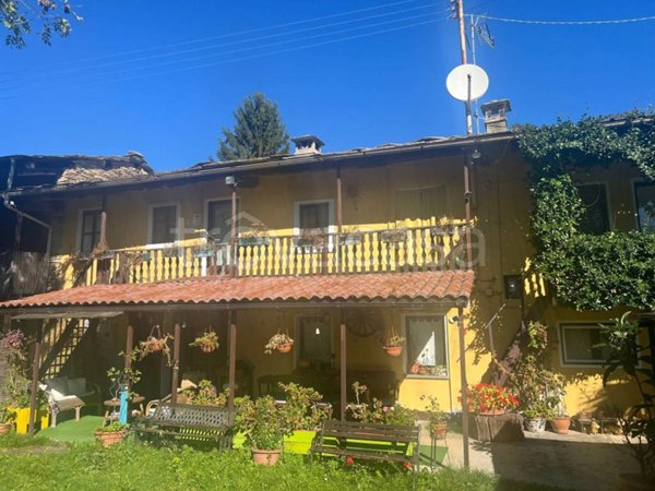 casa indipendente in vendita a Bagnolo Piemonte in zona Rucas