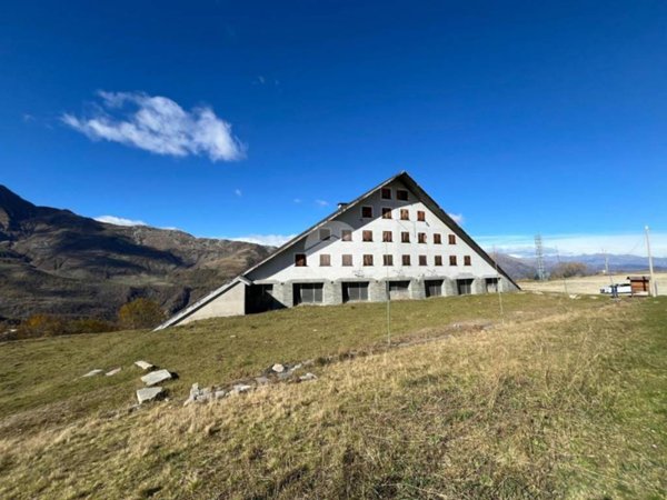 casa indipendente in vendita a Bagnolo Piemonte in zona Rucas