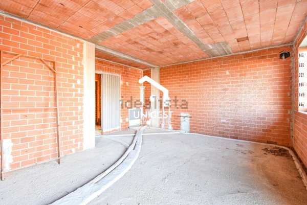 casa indipendente in vendita a Bagnolo Piemonte