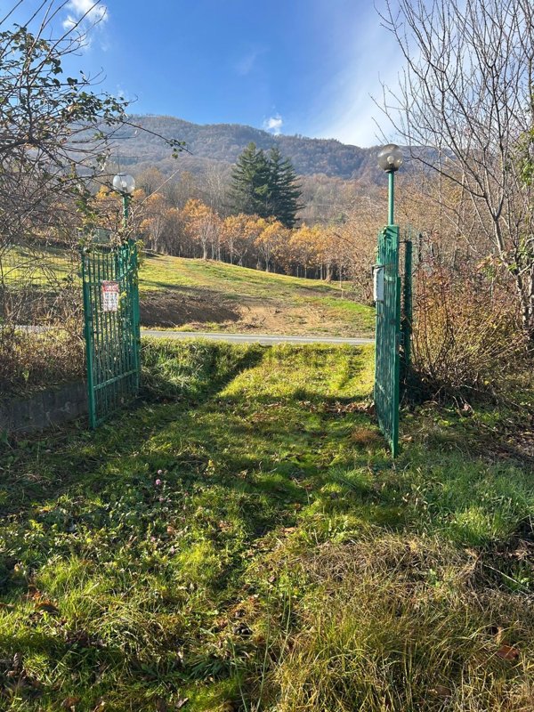 casa indipendente in vendita a Bagnolo Piemonte