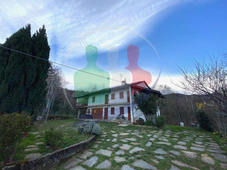 casa indipendente in vendita a Bagnolo Piemonte