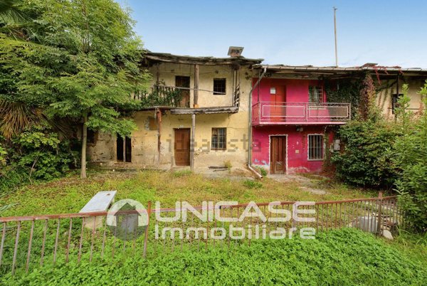 casale in vendita a Bagnolo Piemonte