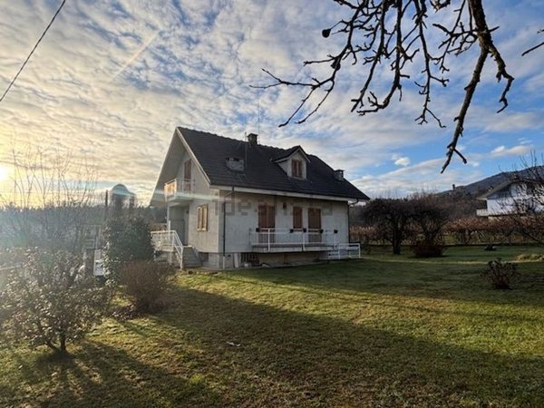 casa indipendente in vendita a Bagnolo Piemonte
