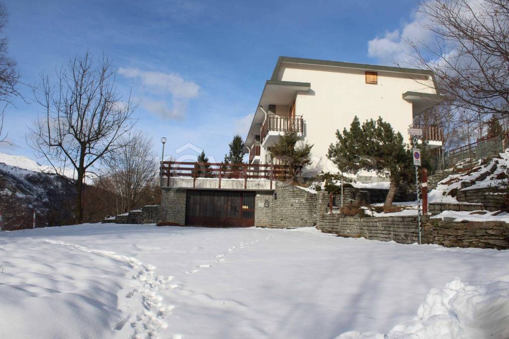 appartamento in vendita a Bagnolo Piemonte in zona Montoso