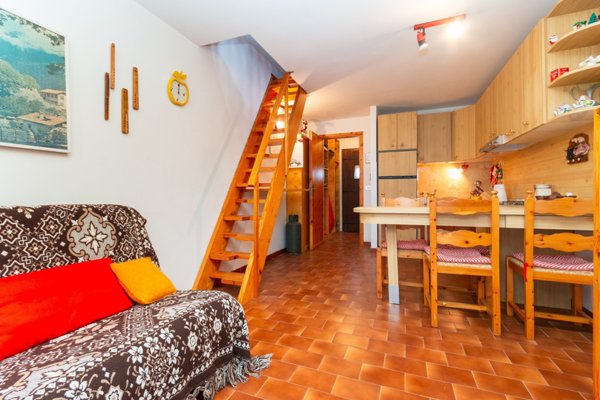 appartamento in vendita a Bagnolo Piemonte in zona Montoso