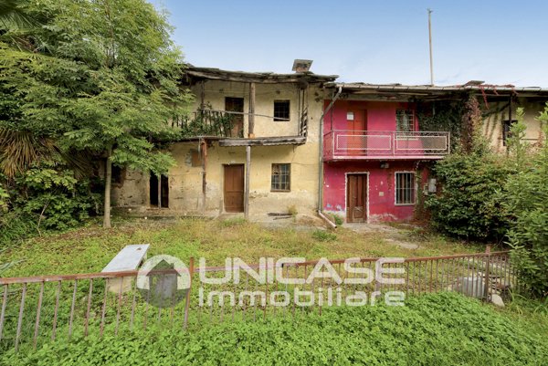 casale in vendita a Bagnolo Piemonte