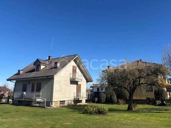 casa indipendente in vendita a Bagnolo Piemonte