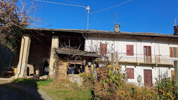 casa indipendente in vendita a Bagnolo Piemonte