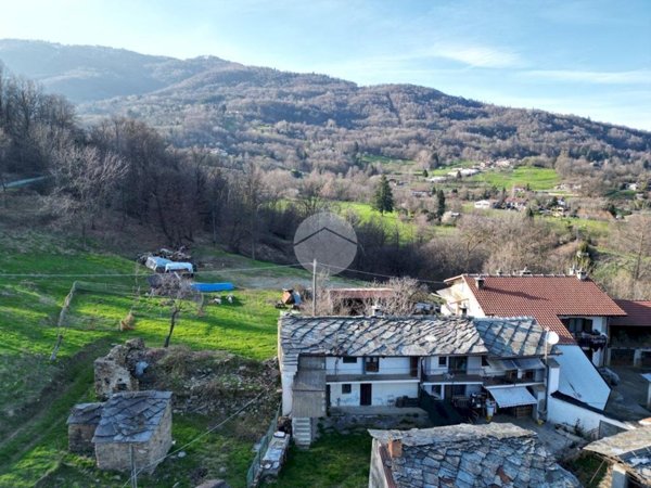 casale in vendita a Bagnolo Piemonte