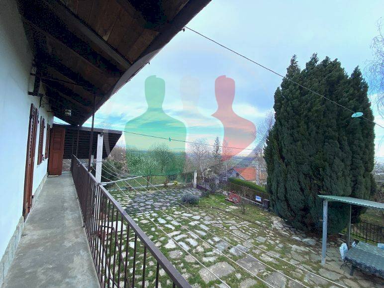 casa indipendente in vendita a Bagnolo Piemonte