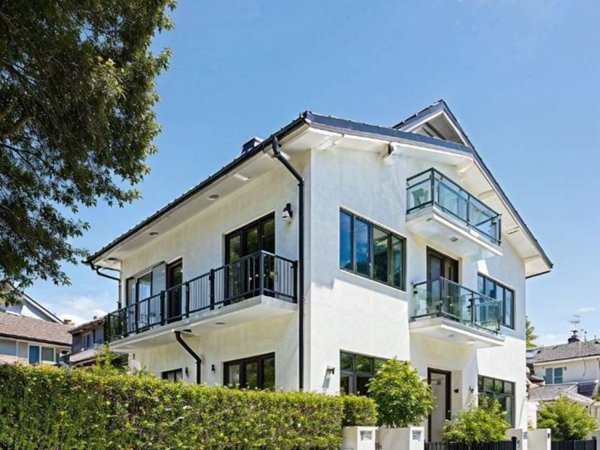 casa indipendente in vendita a Bagnolo Piemonte