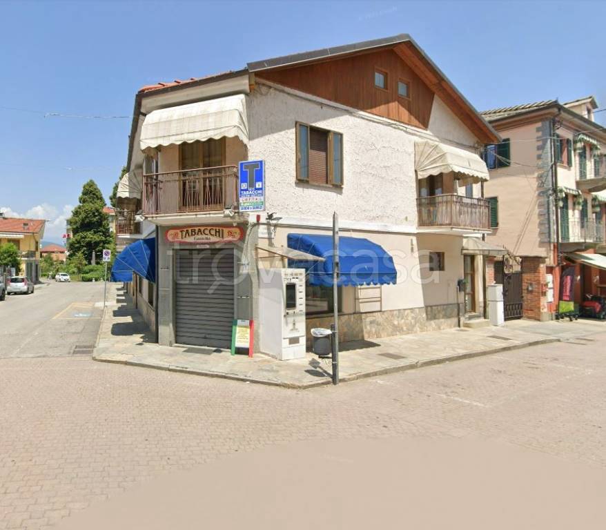 negozio in vendita a Bagnolo Piemonte