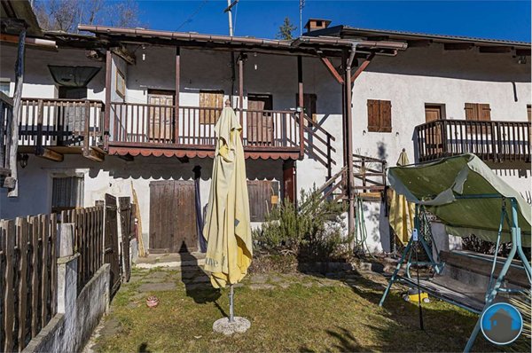 casa indipendente in vendita a Bagnolo Piemonte